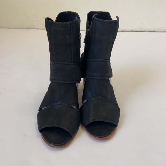 Free People Effie Block Heel Cut Out Bootie Black Size 38 - Picture 7 of 16